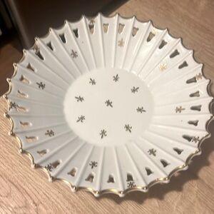 Fleur Di lis bowl with cut outs